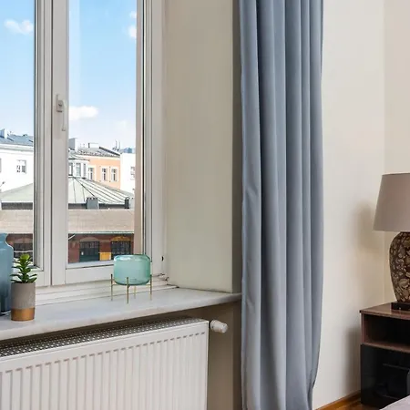 Plac Nowy - The Heart Of Jewish Quarter - By Upstairs * 크라쿠프