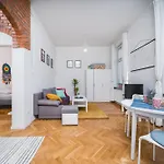 Plac Nowy - The Heart Of Jewish Quarter - By Upstairs Krakau