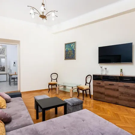 Plac Nowy - The Heart Of Jewish Quarter - By Upstairs *